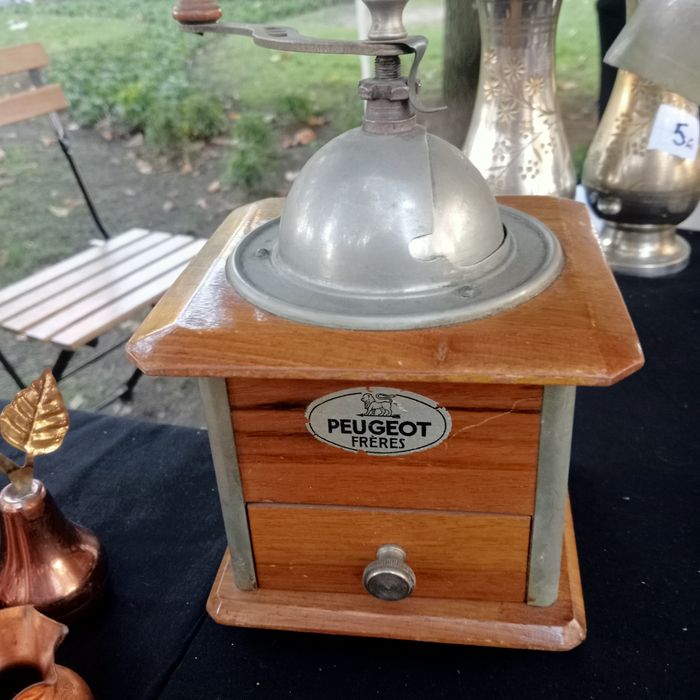 Moinho de café pegout freres