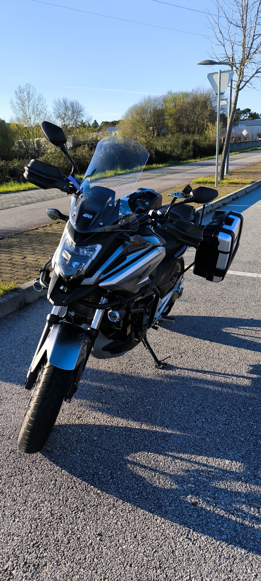 Vendo NC 750 X Dezembro 2017