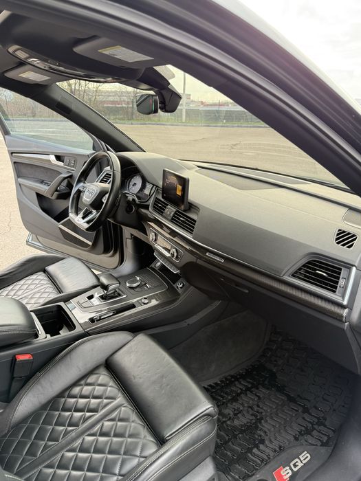 Audi SQ 5 2018 года 3.0 бензин АКПП