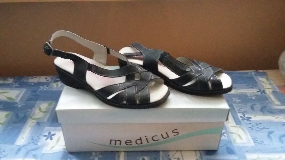Medicus Sandałki na obcasie