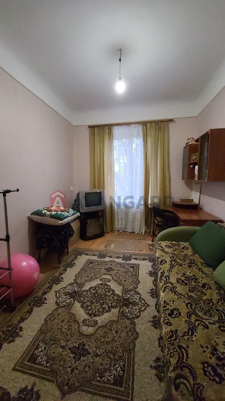 Продам 4к квартиру в Шевченківському районі