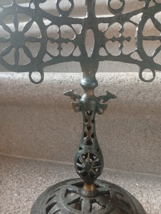 Candelabro antigo de três braços