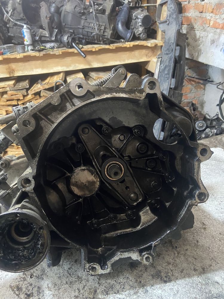 Кпп коробка передач шкода фабія 1.2,1.4 16v 02T301103M J N