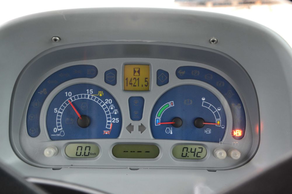 New Holland T5040 , 2013r , 1420Mth, jak nowy , oryginał