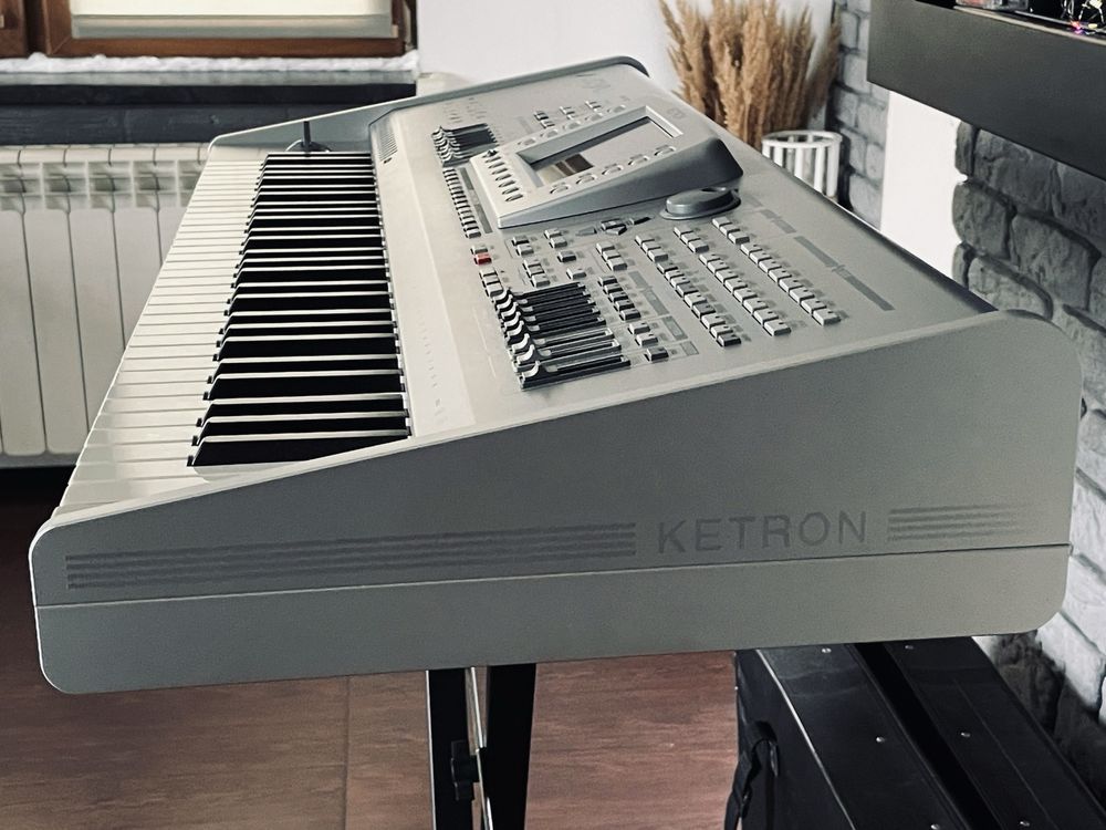 Ketron audya5 JAK NOWY !