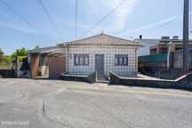 Moradia T4 para venda