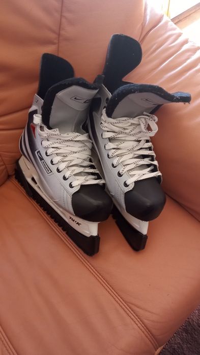 łyżwy Bauer Nice Vapor IX. Rozmiar 10.Wkładka 29cm.Jak nowe
