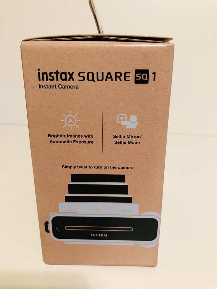 Камера миттєвого друку Фотоапарат Fujifilm Instax Square SQ1