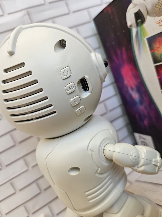 Космонав астронавт з блютуз ночник проектор на подарок дітям