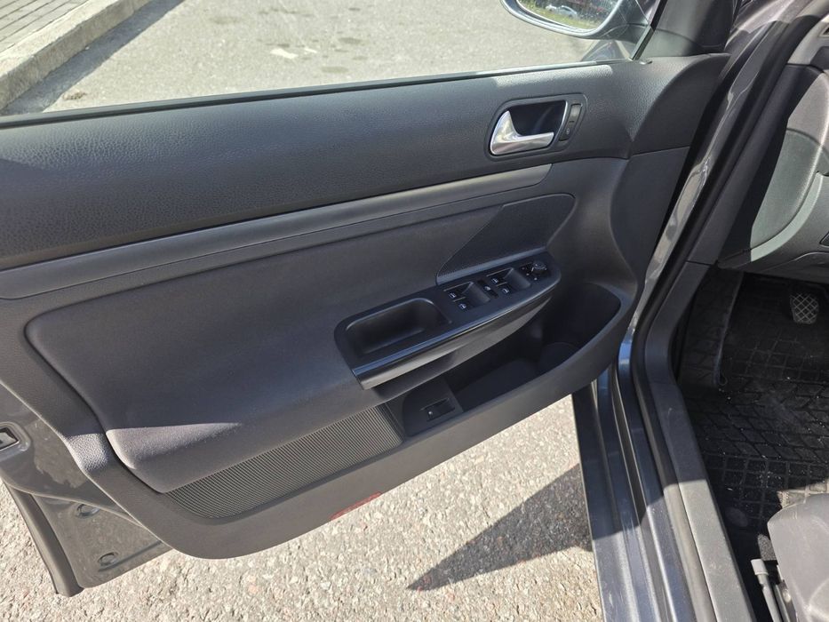 Продам Volkswagen Jetta