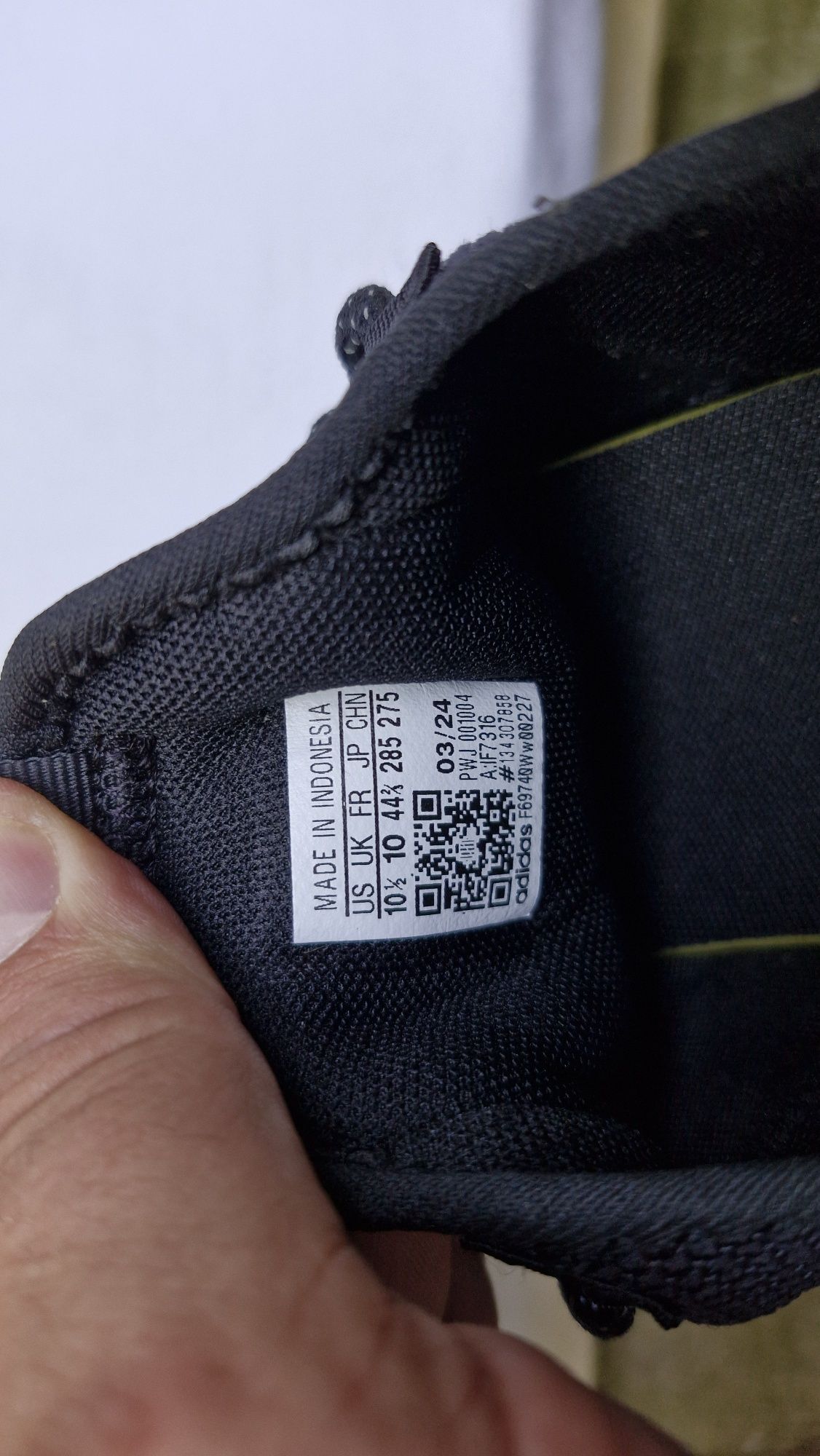 Кросівки Adidas.Розмір 44.5