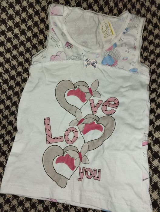 Футболки для дівчаток 8-9років