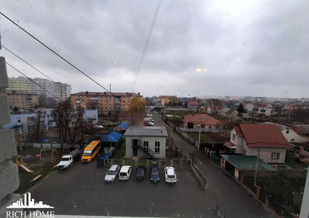 вул. Володимирівська. Міні 2к квартира з ремонтом. Терміновий продаж