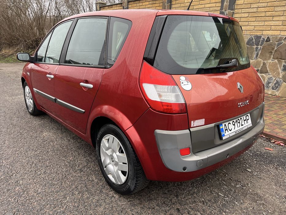 Renault Scenic  2.0 безнзин  АКПП
