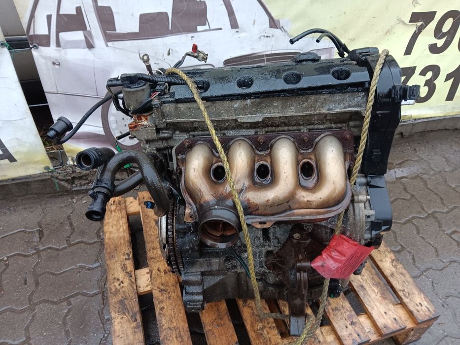 Peugeot 307 2.0 16v 407 citroen c5 silnik kompletny z osprzętem EW10D