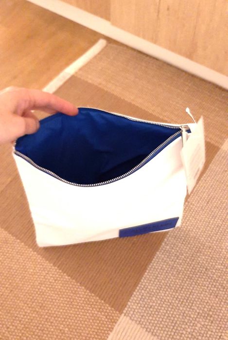 nowa kosmetyczka saszetka CK Calvin Klein kwadrat