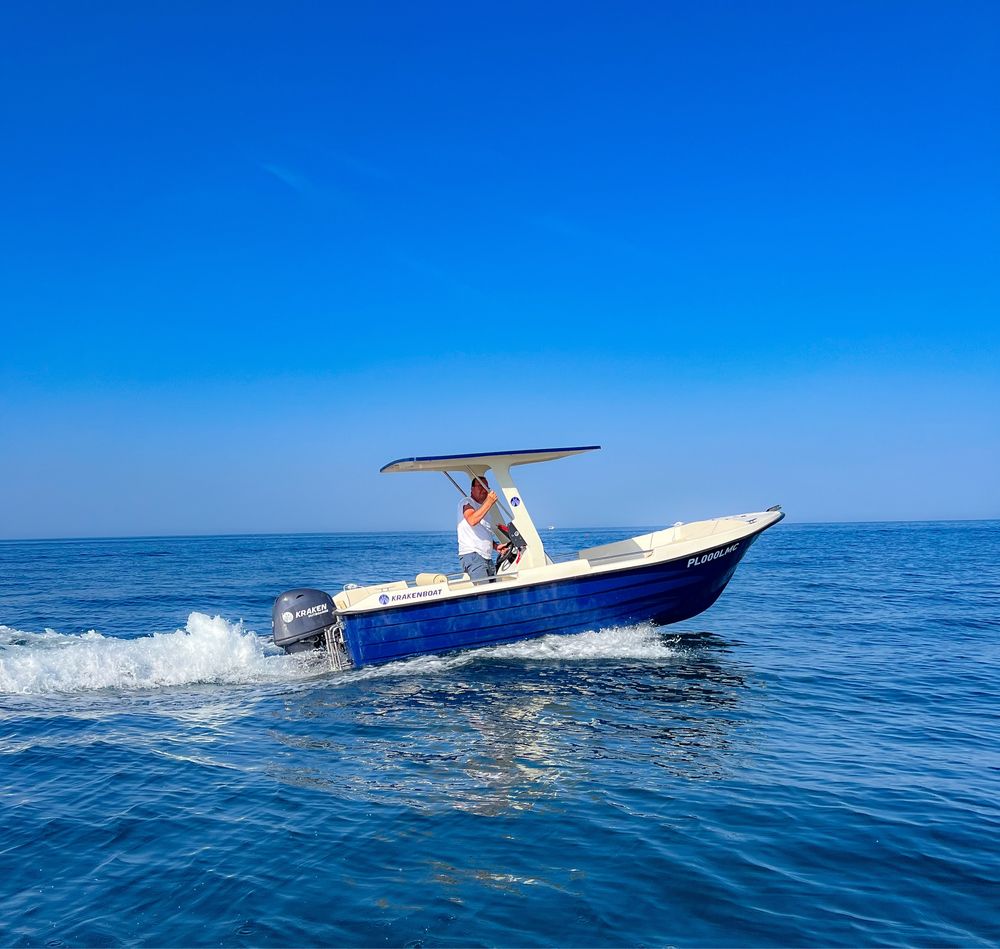 NOWA Łódź Motorowa Kraken 520 Sunbay Open Konsola Sztywny Dach