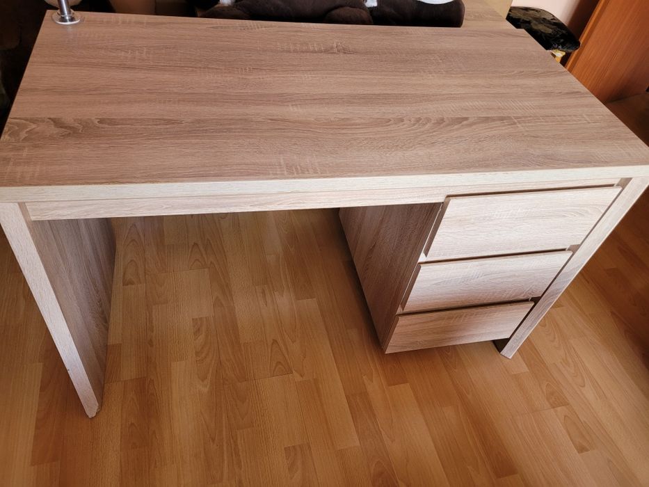 Biurko komputerowe plus gratis monitor Asus 22" klawiatura i mysz