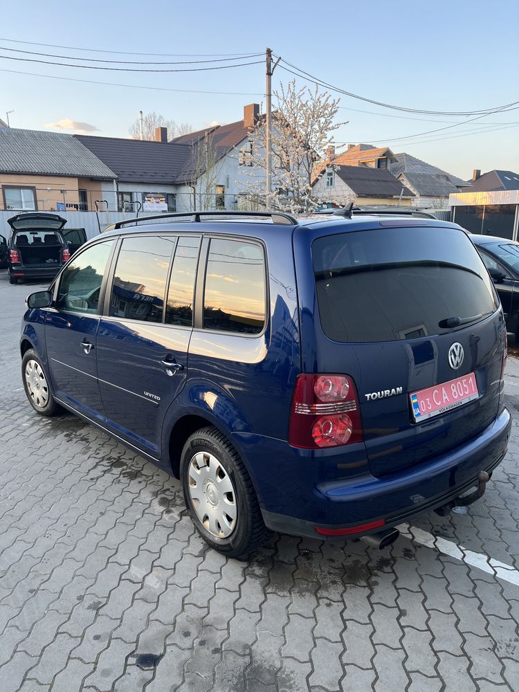 Volkswagen Touran  Фольксваген Туран 2009