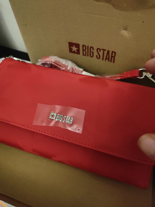 Nowy duży portfel damski czerwony