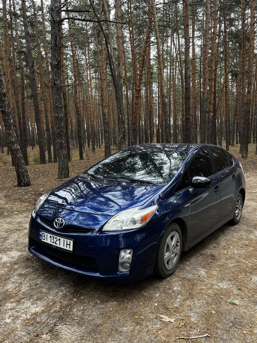 Toyota prius 1.8 гібрид