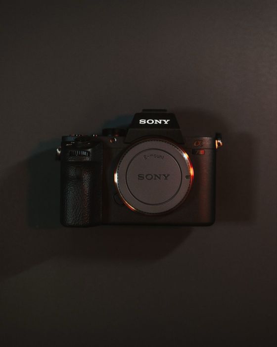 Sony A7II комплект • FE 28-70 + FE 50mm • 65k пробіг