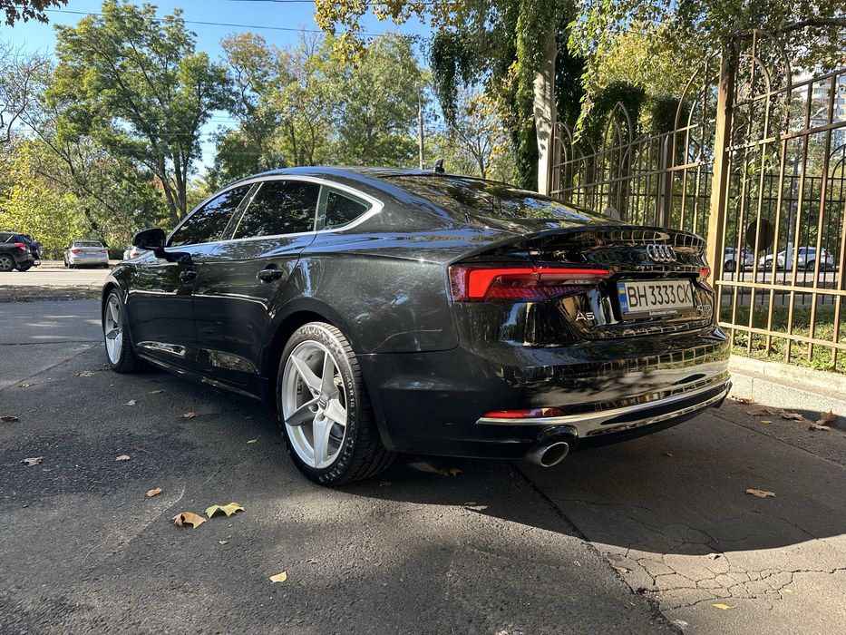 AUDI A5 2019 рік
