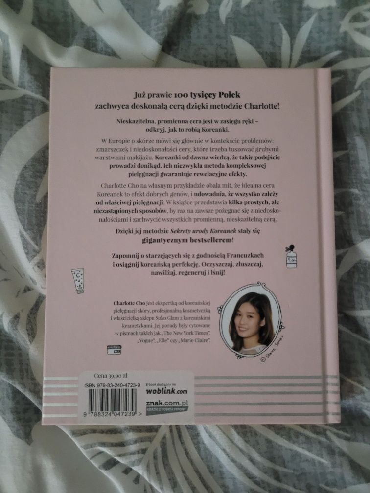 książka "Sekrety urody Koreanek: elementarz pielęgnacji"-Charlotte Cho