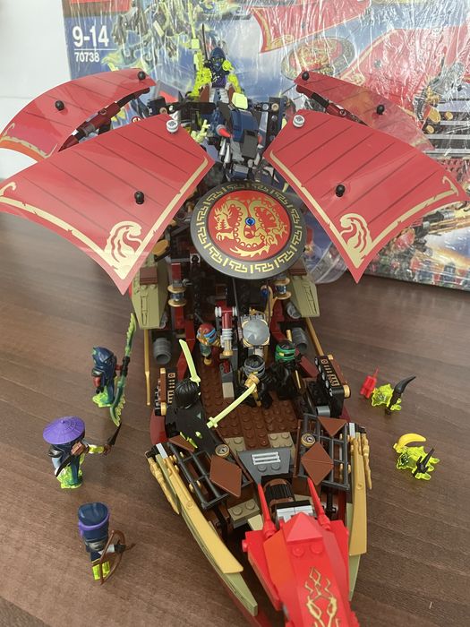 Оригінальне LEGO NINJAGO 70738 - Final Flight of Destiny's Bounty