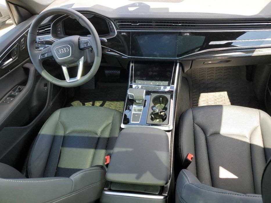 Audi Q8 Premium Plus 2025