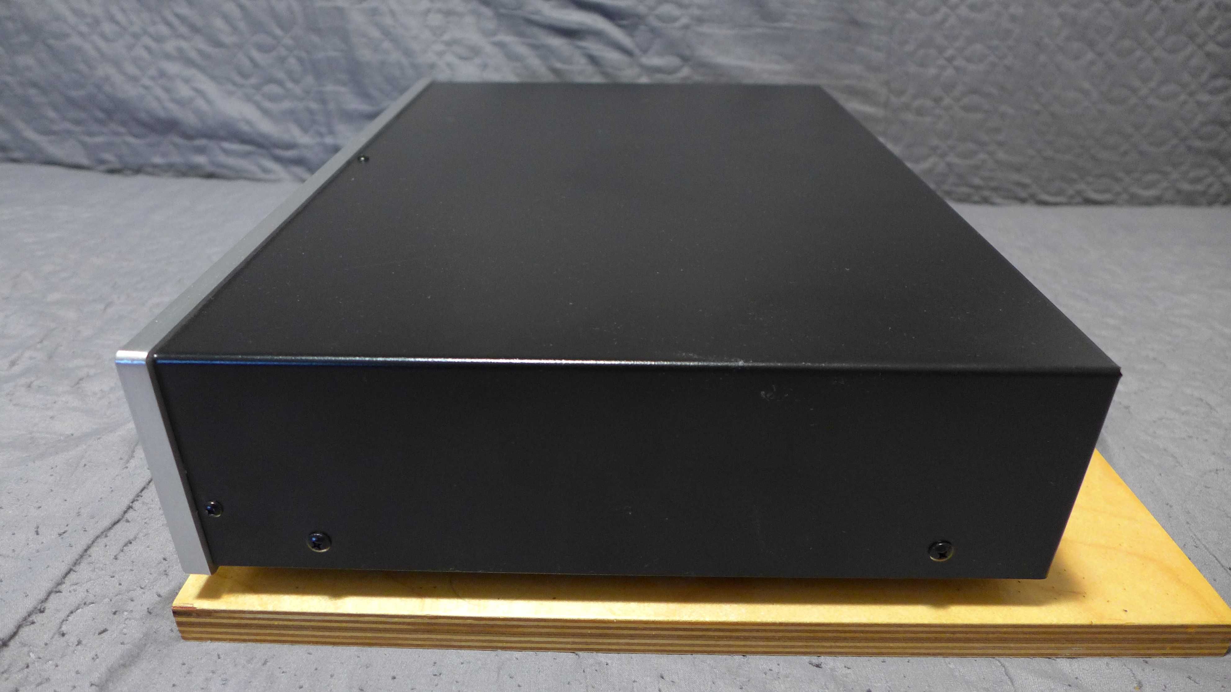 Dynavox X7000 filtr sieciowy