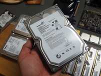 dysk twardy Seagate Barracuda 1TB ST31ooo524AS 7,2K 32Mb Sata II 3,5''