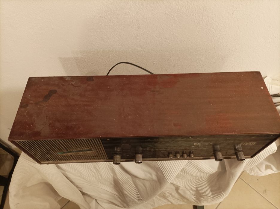 Radio unitrr klawesyn