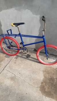 Rower bmx niebieski