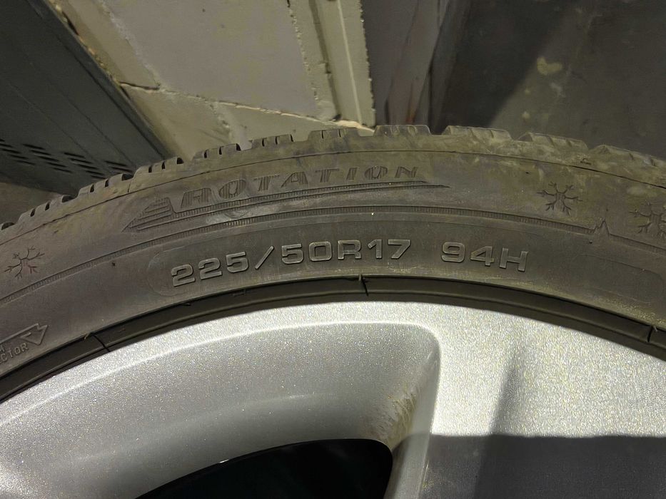 Kola stalowe 17” z oponami zimowymi Dunlop Winter Sport 5, Opel Zafira