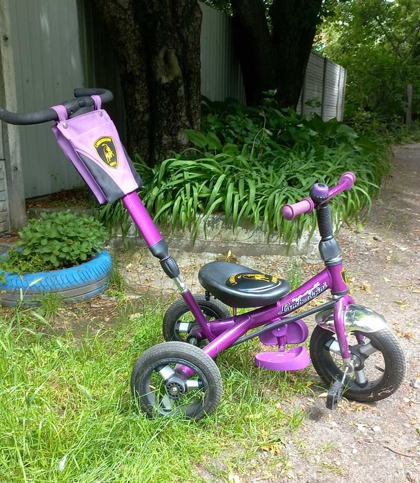 Велосипед трехколесный Lamborghini  Sigma с родительской ручкой.