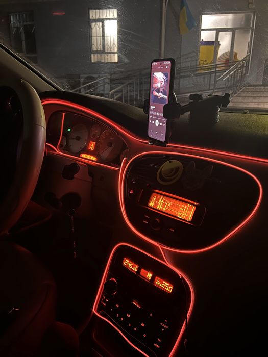 Продам машину пежо