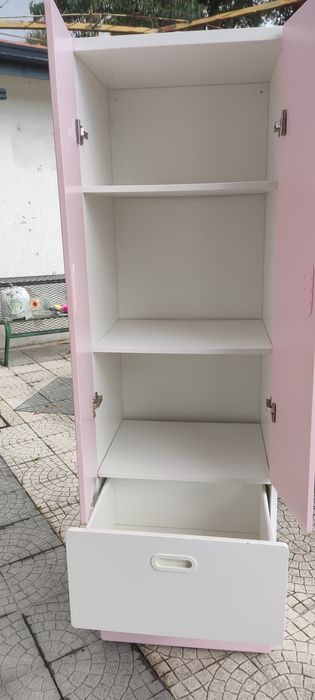 Baixa de preço! Armário STUVA ( IKEA) c prateleiras e gavetoes