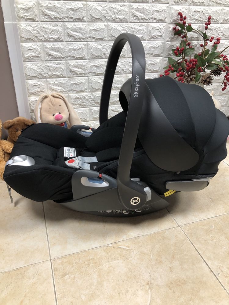 Автокрісло Cybex Cloud Z i-Size Група 0+ (0-13 кг) детское автокресло