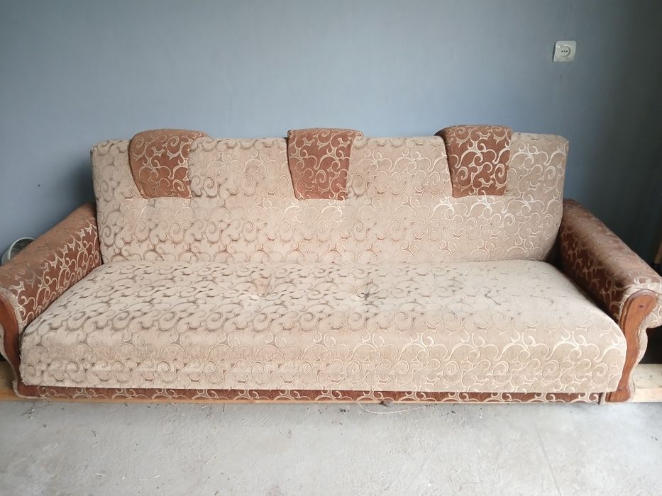 Продаю розкладний диван