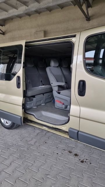 Opel Vivaro 1,9 D 7os  klima