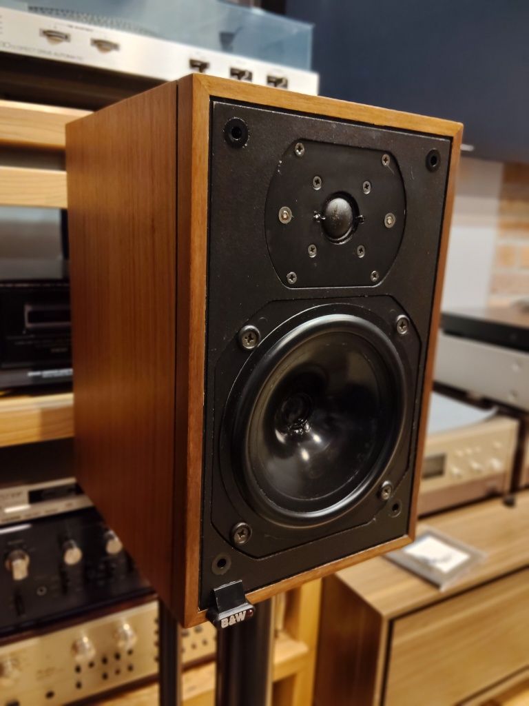 Monitory podstawkowe Bowers & Wilkins DM12 wysoki model high-end