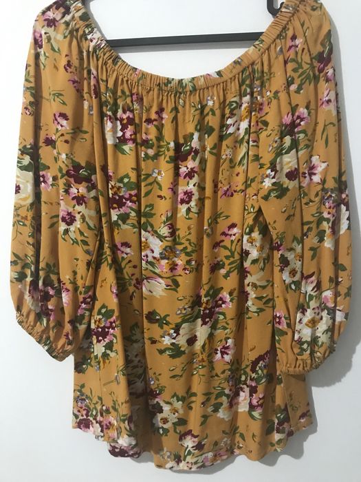 Blusa com flores Lanidor