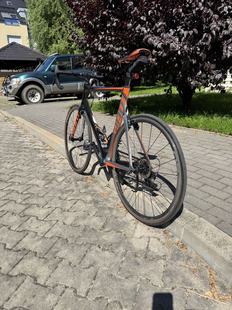Rower szosowy (kolarzówka) Giant