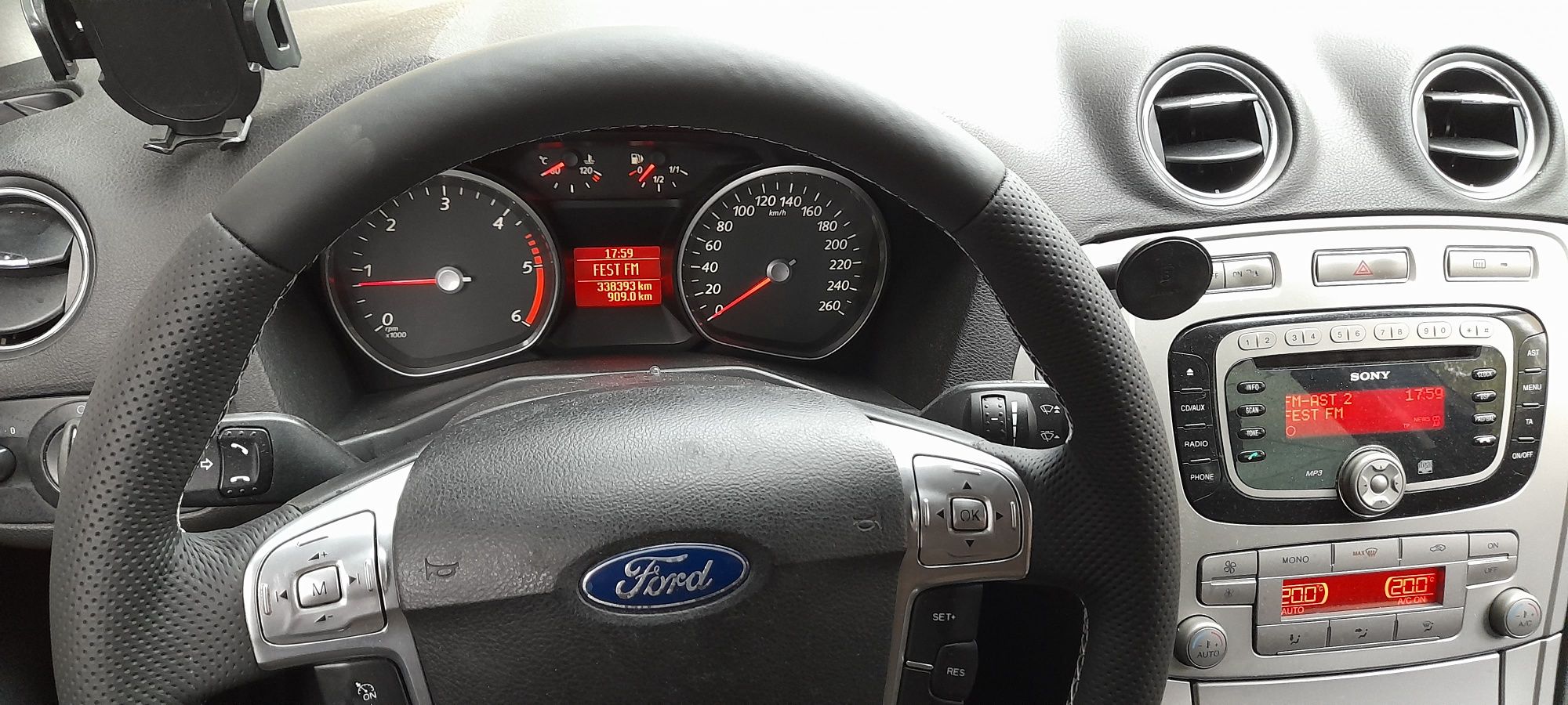Ford Mondeo mk4 2.0 tdci