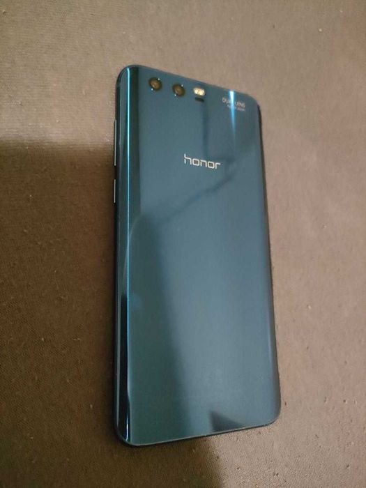 Telefon flagowy Honor 9 4/64 GB