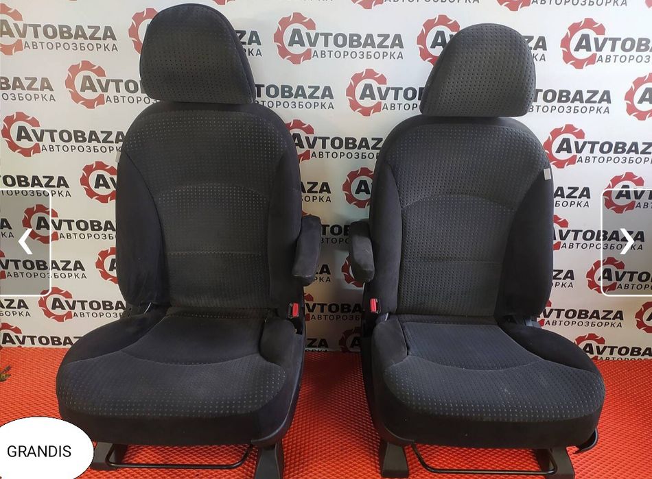 Сидіння передні Grandis Mitsubishi Сидения передние Грандис Грандіс