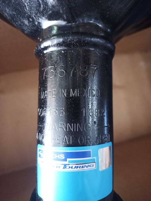 Амортизатори перед. Mitsubishi Galant / Sigma / Tredia / Colt Vista