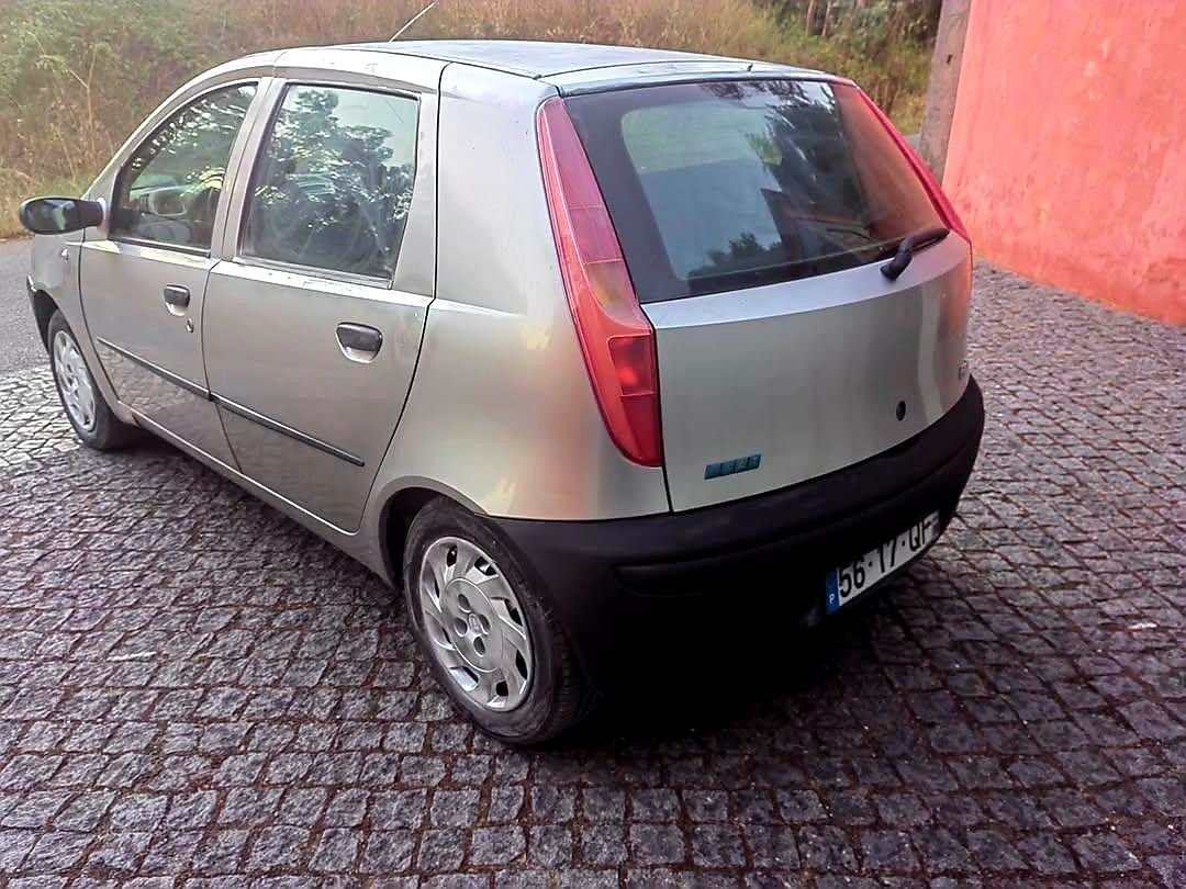 Fiat punto 1.2.     ano: 2000