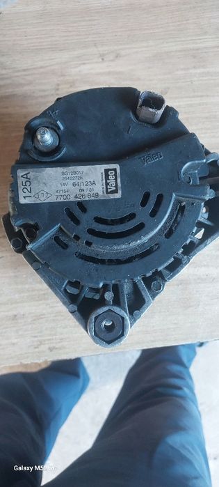 Продам генератор Valeo подходит на рено лагуну